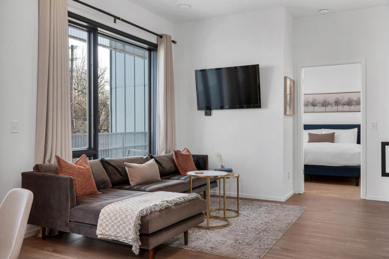 فيلا Gulch Located With 4 Beds, Pool, Private Patio And Secure Parking ناشفيل المظهر الخارجي الصورة