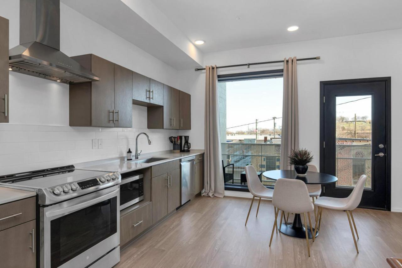 فيلا Gulch Located With 4 Beds, Pool, Private Patio And Secure Parking ناشفيل المظهر الخارجي الصورة